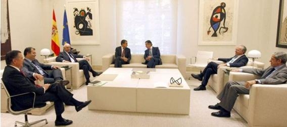Zapatero_foto sofá