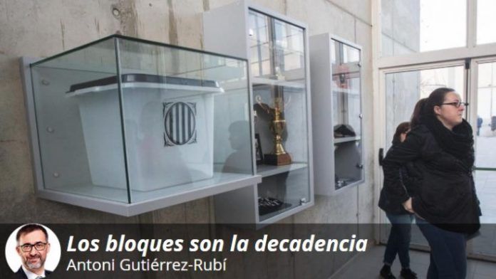 En el colegio electoral de Sant Joan de Ramis se expone una urna del 1-O