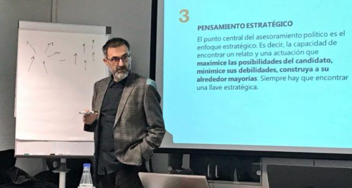 Política asesorada política asesorada